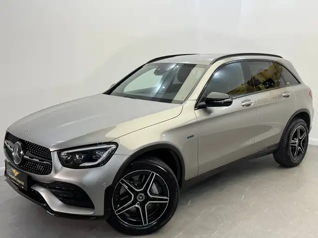 Mercedes-Benz GLC view 2
