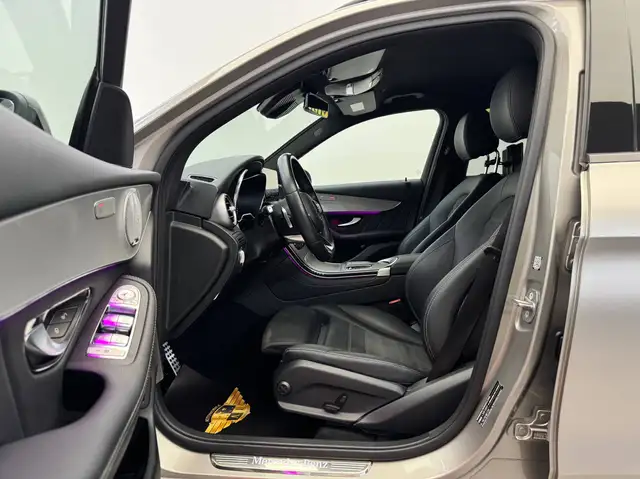 Mercedes-Benz GLC view 12