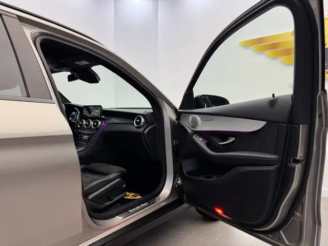 Mercedes-Benz GLC view 15