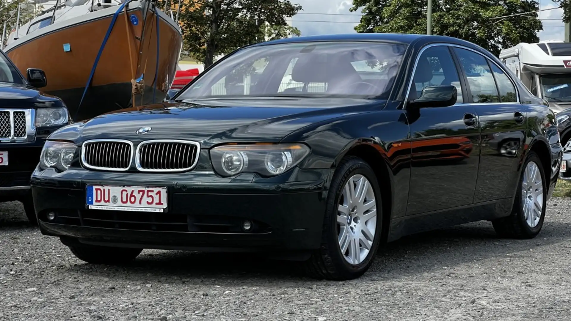 BMW 745 i +SCHIEBED+KLIMAAUT+SHZ+PDC+SOFTCL+TEMPOMAT Vert - 1