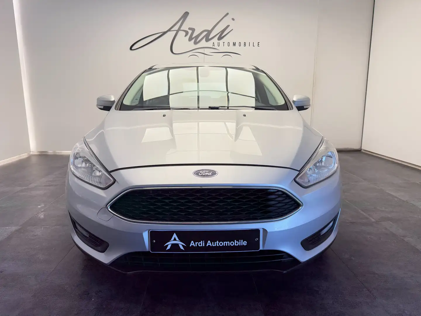 Ford Focus Focus 1.5 TDCi*GPS*AIRCO*PARK ASSIST*GARANTIE* - 2