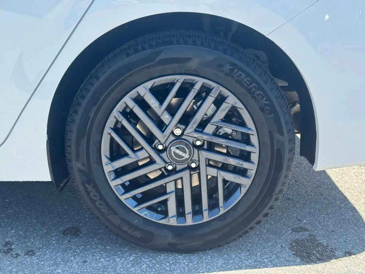 Nissan Sentra снимка Nissan Sentra