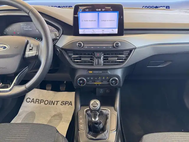 Ford Focus view 11