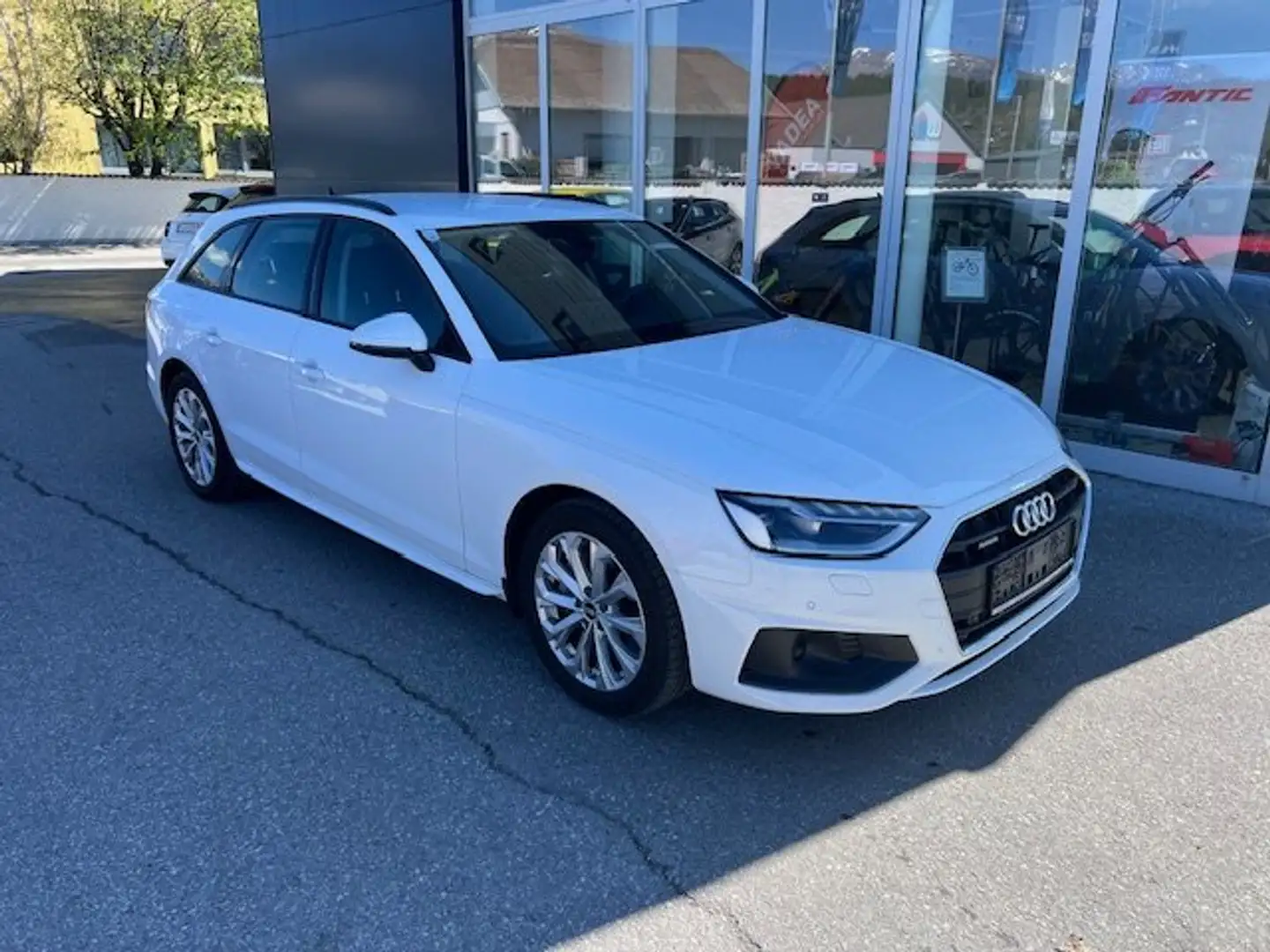 Audi A4 Avant 40 TDI quattro S-tronic *Allrad*79.000km* Weiß - 1