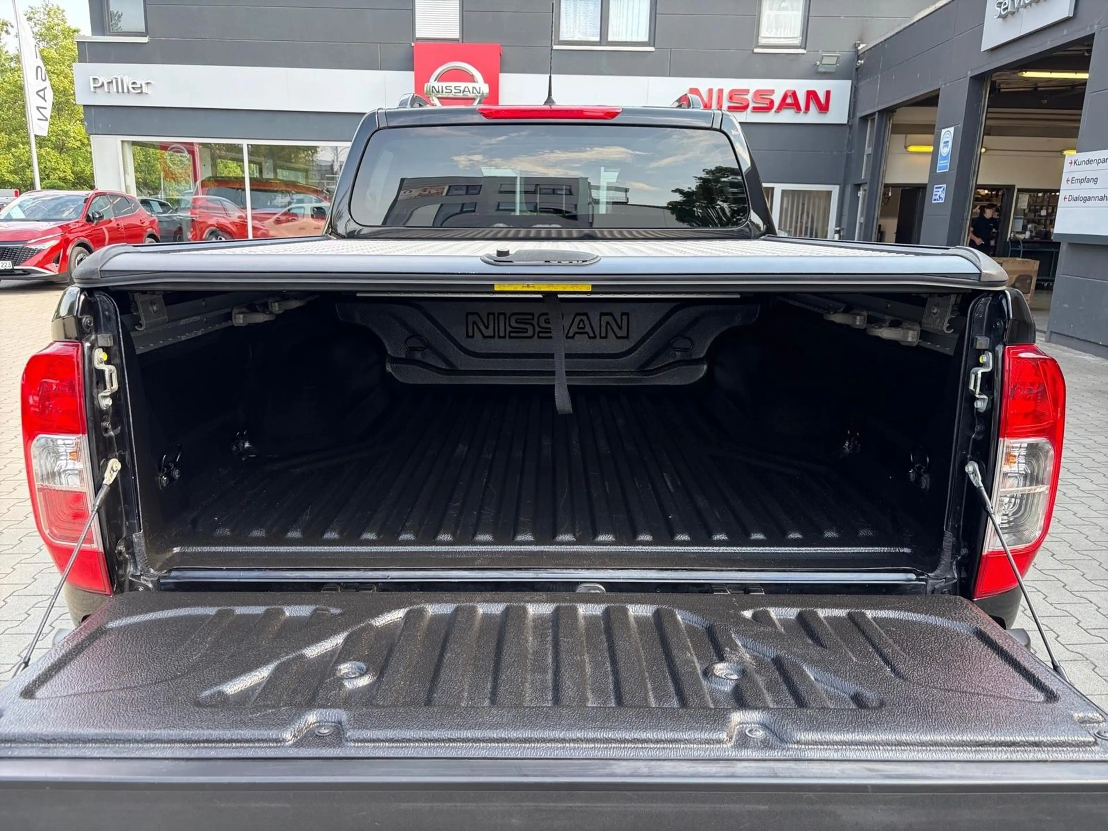 Nissan Navara N-Guard Double Cab AT *SHZ/LED/KAMERA* — photo 13