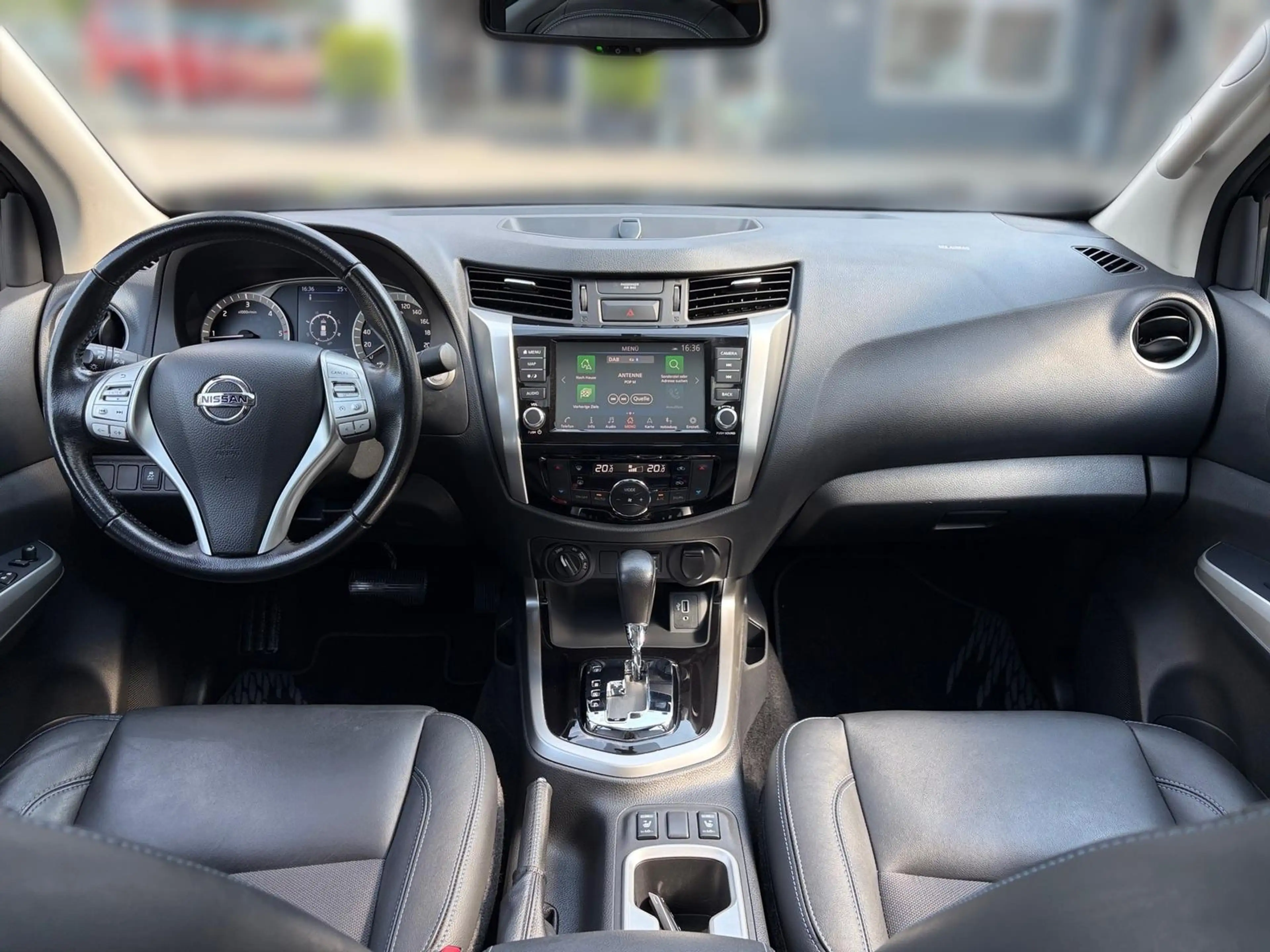 Nissan Navara N-Guard Double Cab AT *SHZ/LED/KAMERA* — photo 11