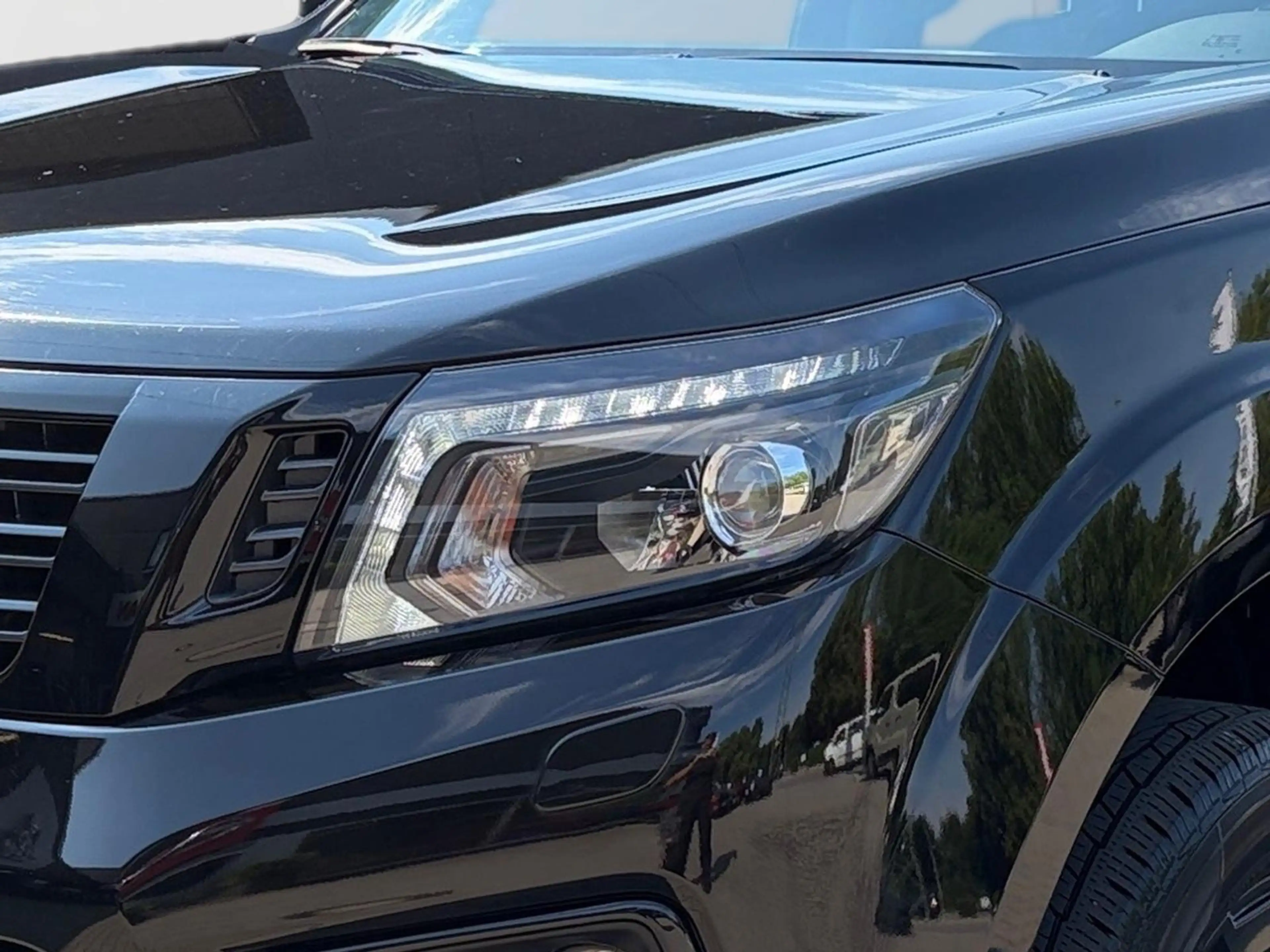 Nissan Navara N-Guard Double Cab AT *SHZ/LED/KAMERA* — photo 6