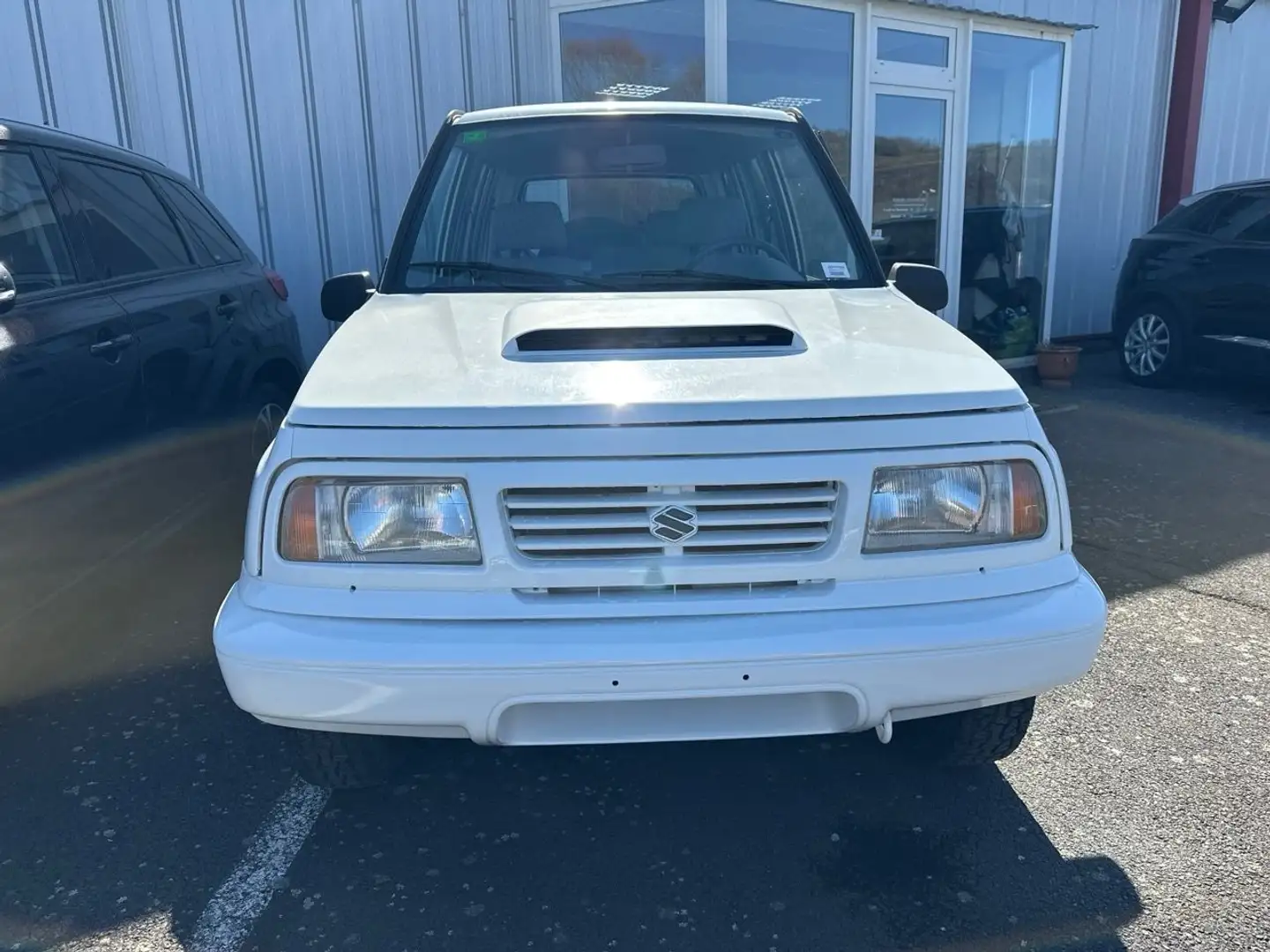 Suzuki Vitara 1.9 TD JX 5P Weiß - 1