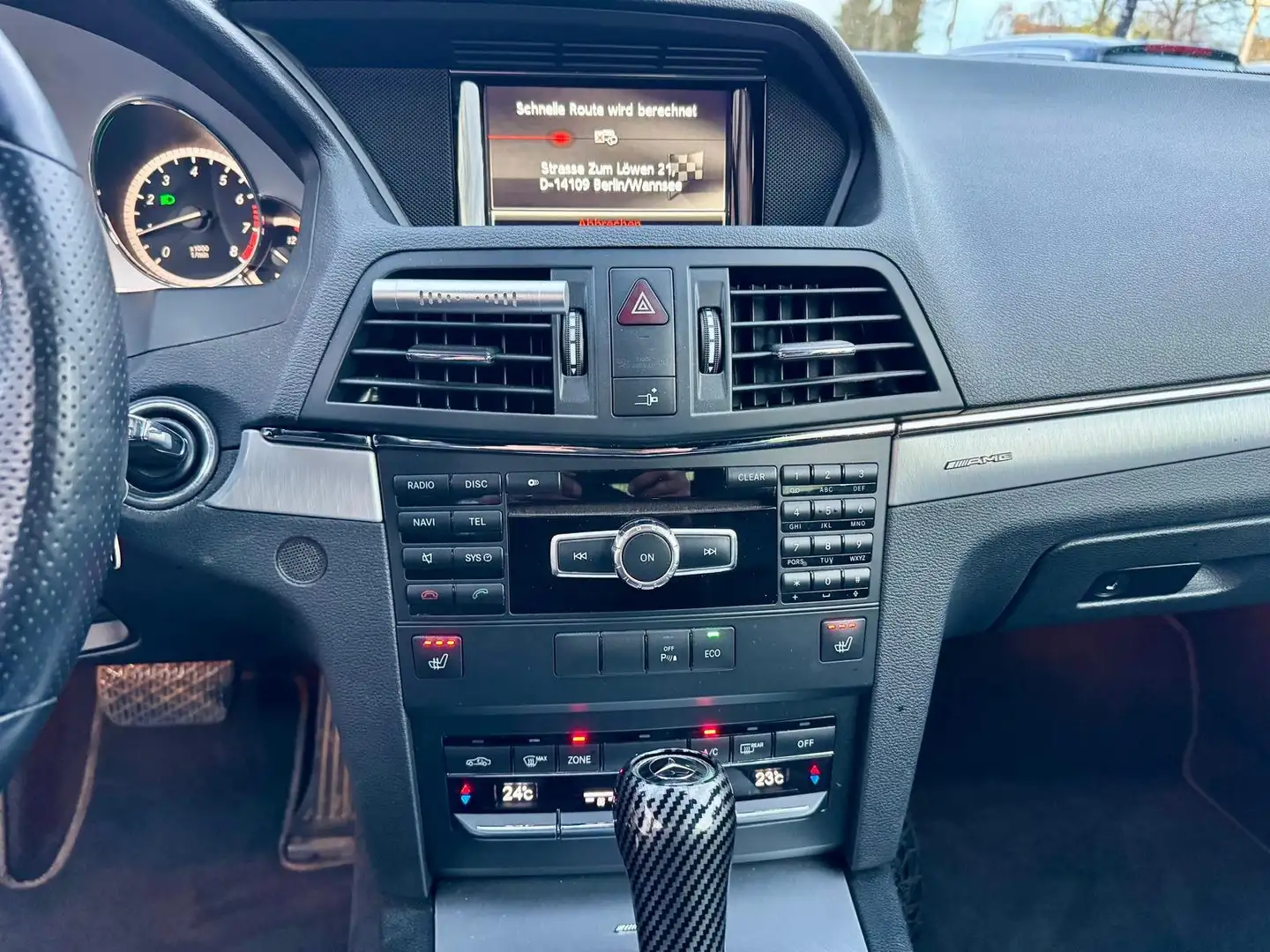 Mercedes-Benz E 200 BlueEFFICIENCY Coupé Navi Leder Klima 17 Zoll Noir - 2