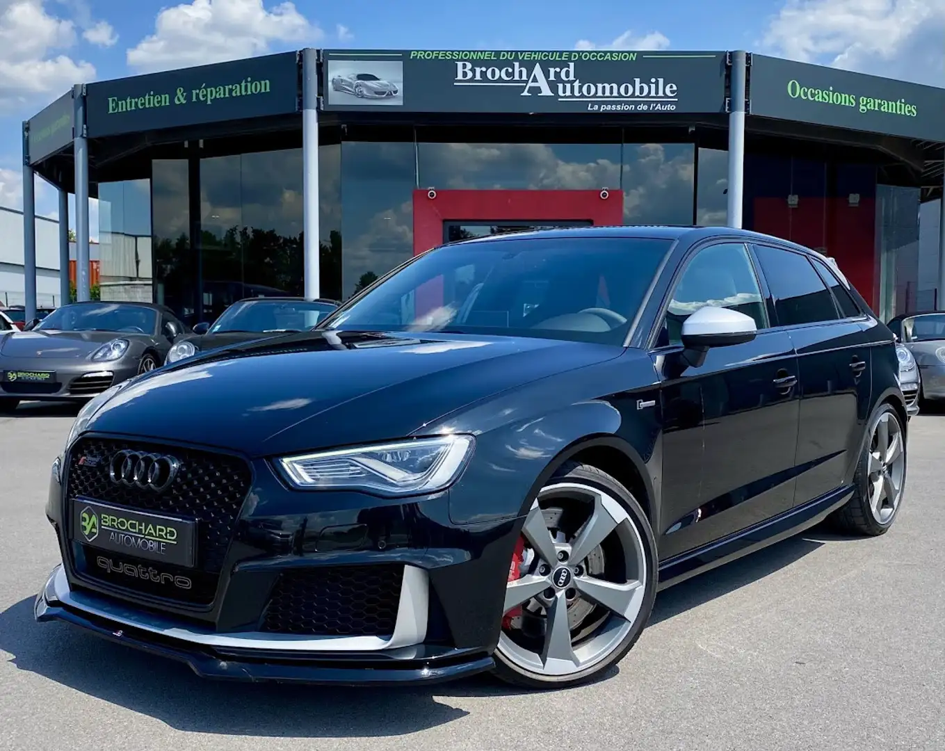 Audi RS3 Sportback 8V1 / 2.5l 5 Cylindres 367 CH S-tronic 7 Noir - 1