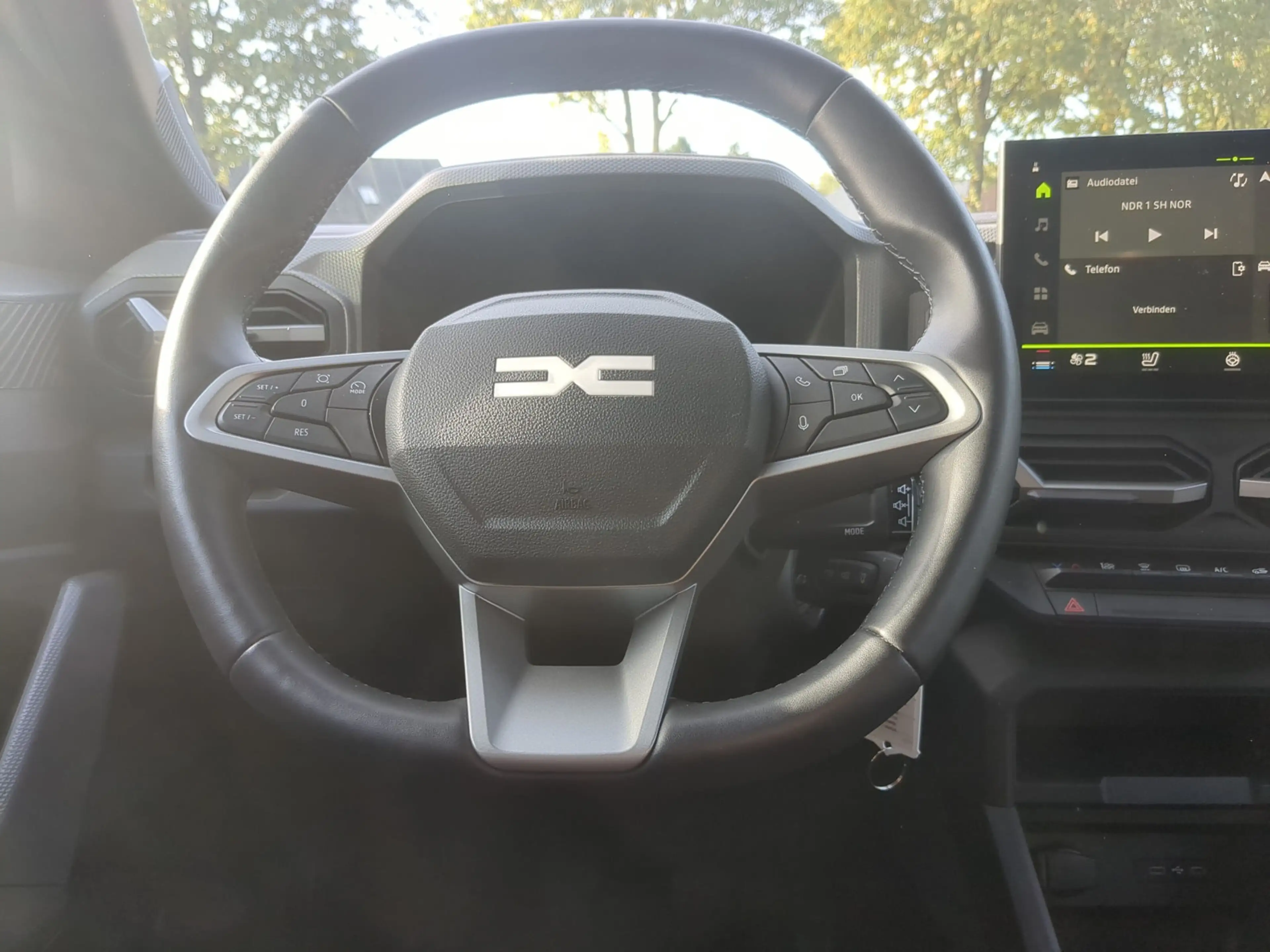 Dacia Duster TCe 140 Expression Winterpaket+Navi+LED — photo 7