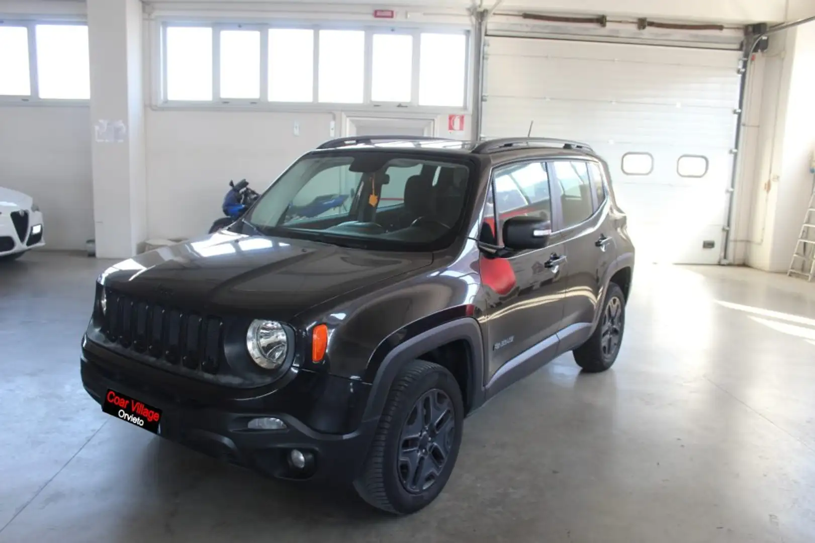 Jeep Renegade 2.0 Mjt 140CV 4WD Active Drive Low Upland Nero - 1