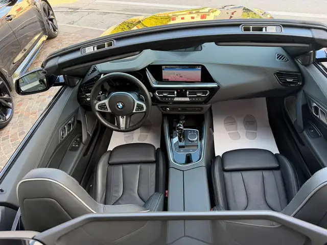 BMW Z4 view 9