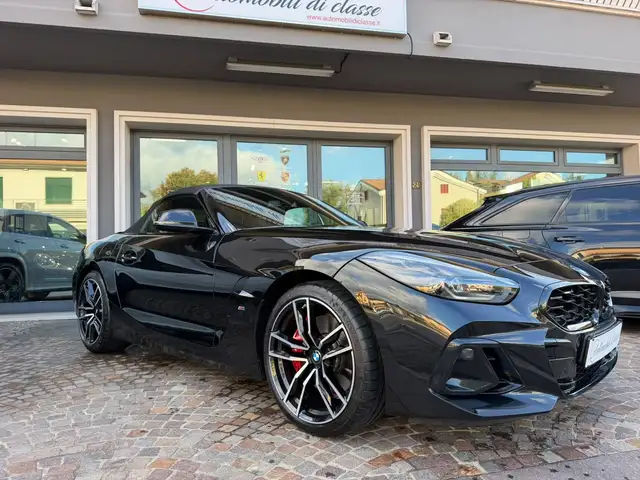 BMW Z4 view 4