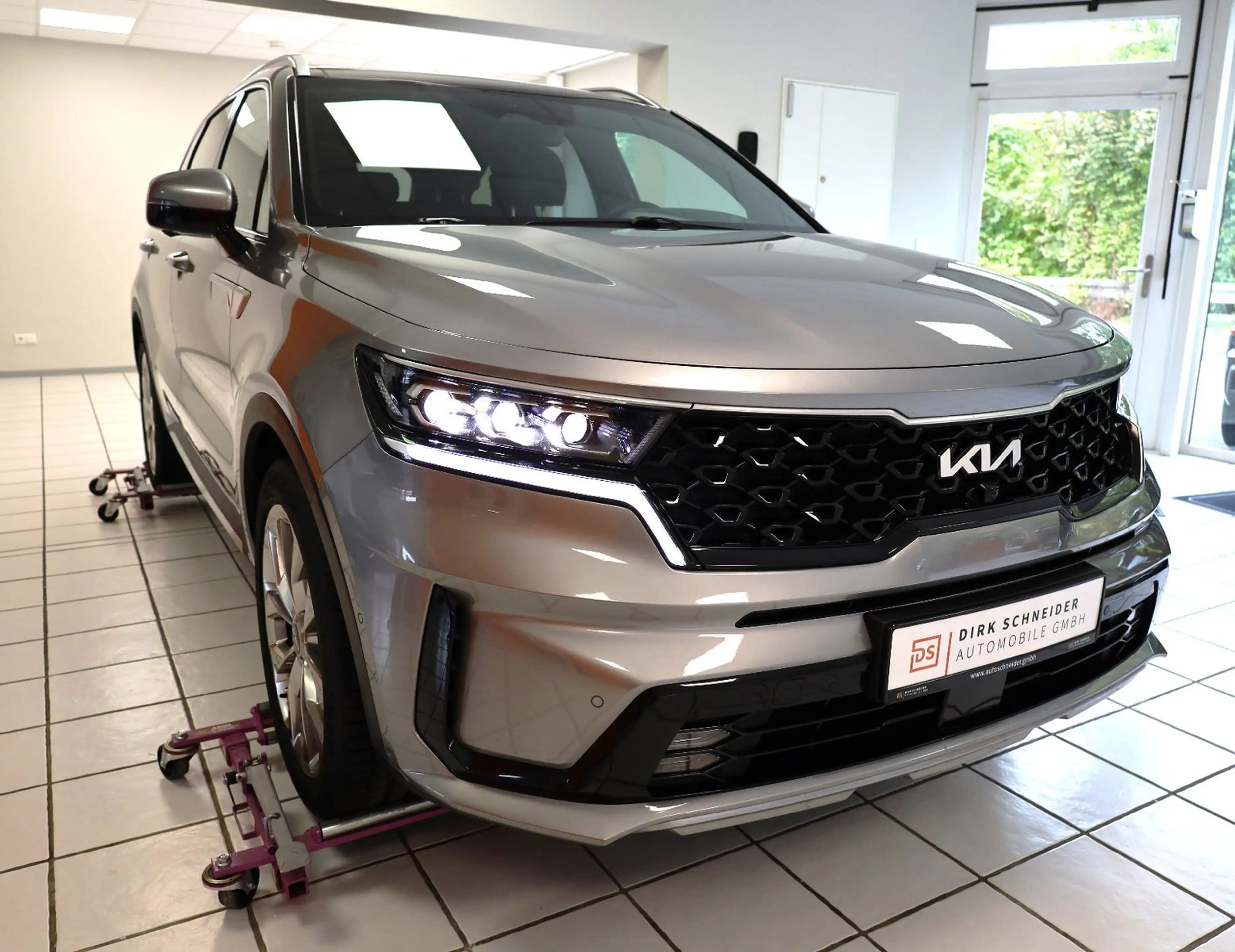 Kia Sorento Platinum 4WD 2.2 CRDI |PANO|LED|NAVI|7-S — photo 4