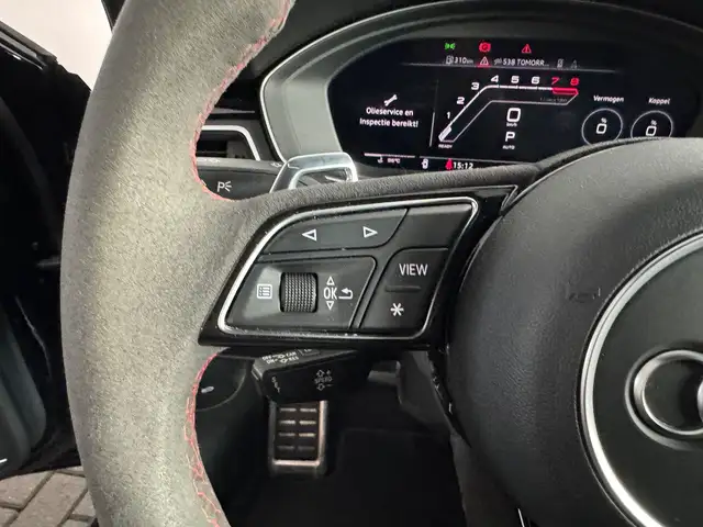 Audi RS4 view 15