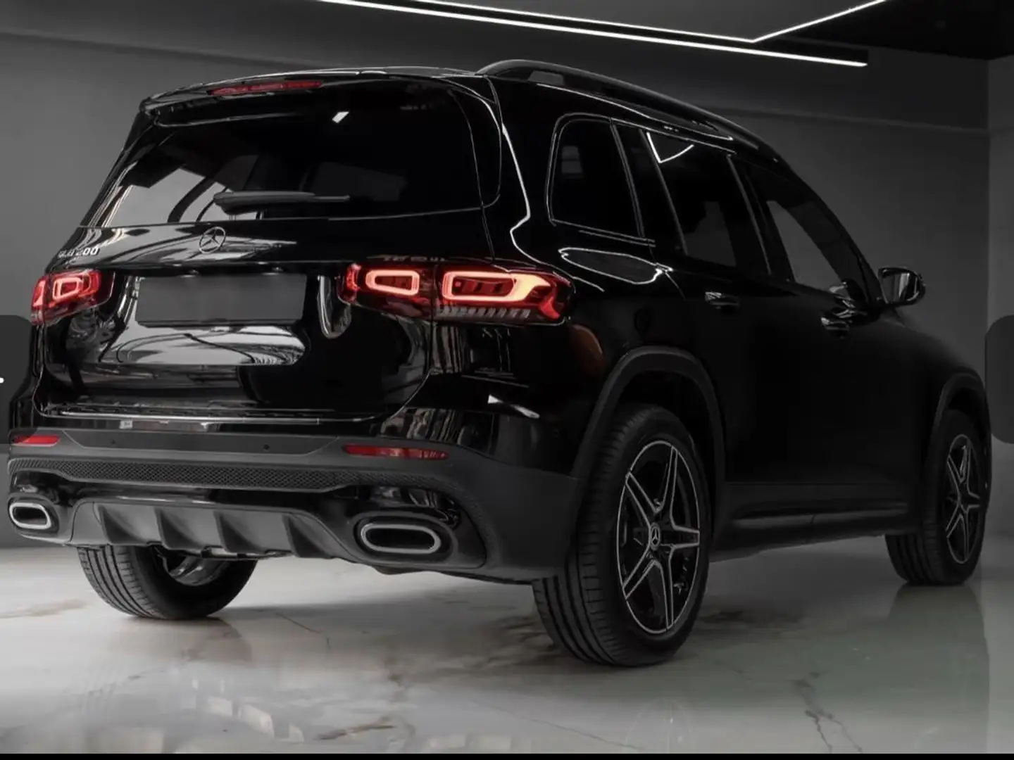 Mercedes-Benz GLB 200 GLB 200d 4matic/AMG Line/Top Ausstattung Schwarz - 2