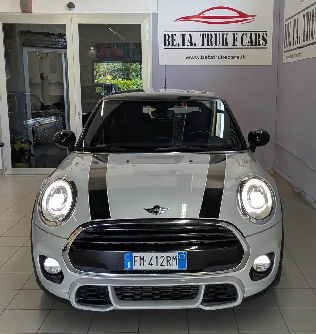 MINI Cooper D Mini 1.5 Cooper D Hype 3p auto Gris - 2