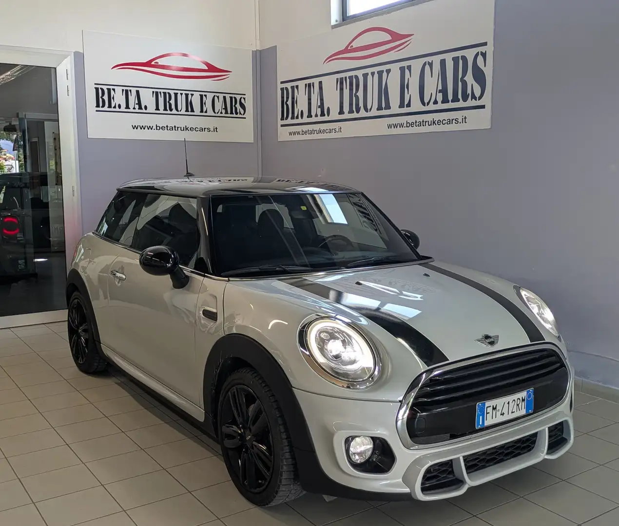 MINI Cooper D Mini 1.5 Cooper D Hype 3p auto Gris - 1
