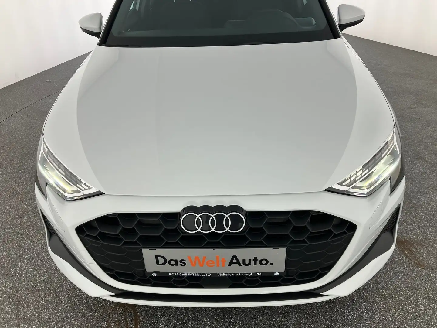 Audi A3 35 TDI Weiß - 1