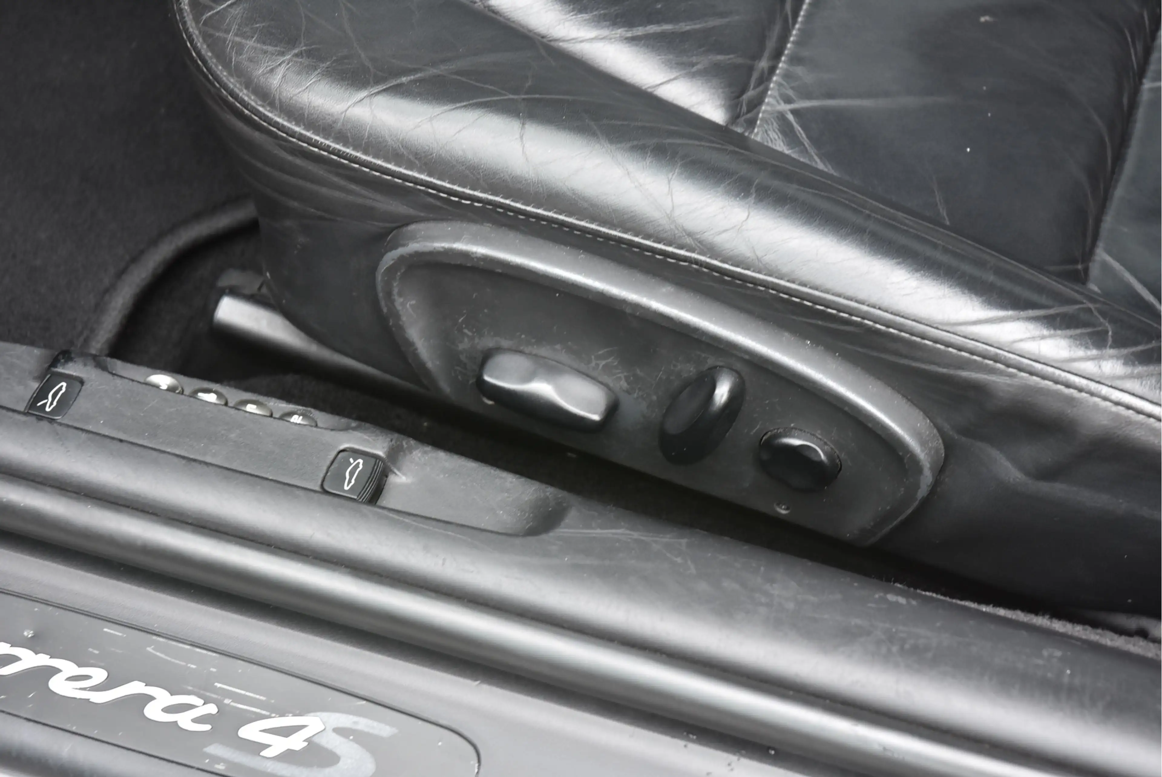 Porsche 996 996.2 3.6 Coupé Carrera 4S — photo 9