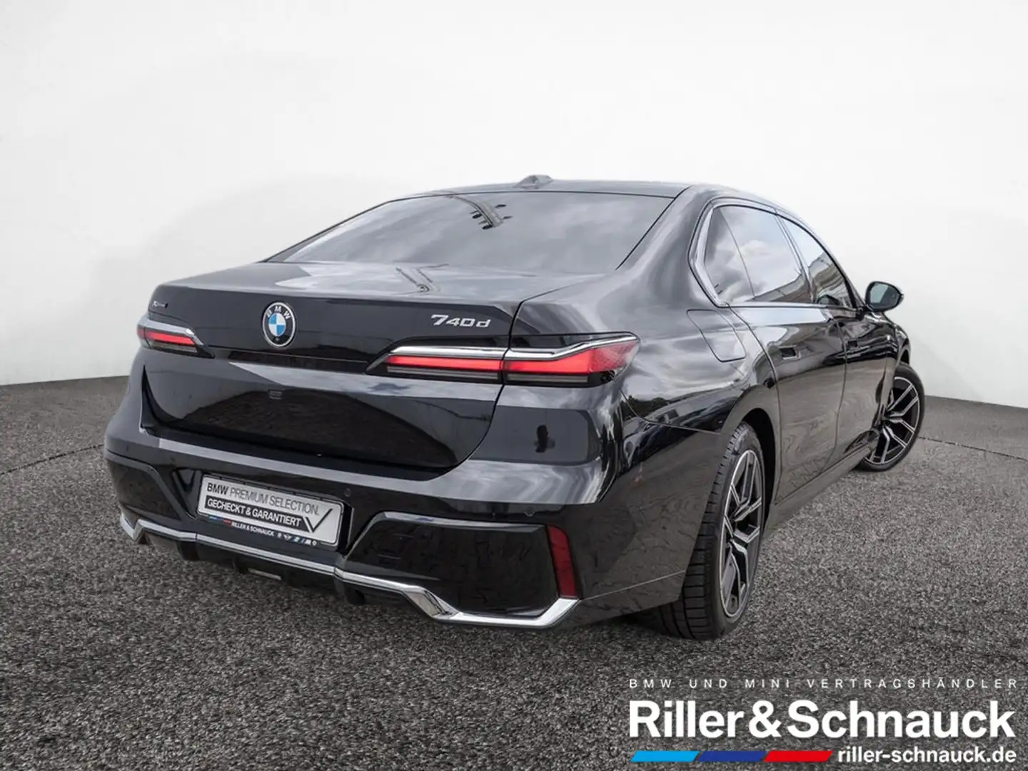 BMW 740 d xDrive M Sport TV+STANDHZG+AHK+PANO+SKY Schwarz - 2