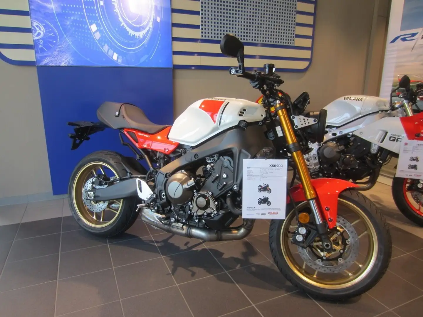 Yamaha XSR 900 Modell 2024 Rot - 1