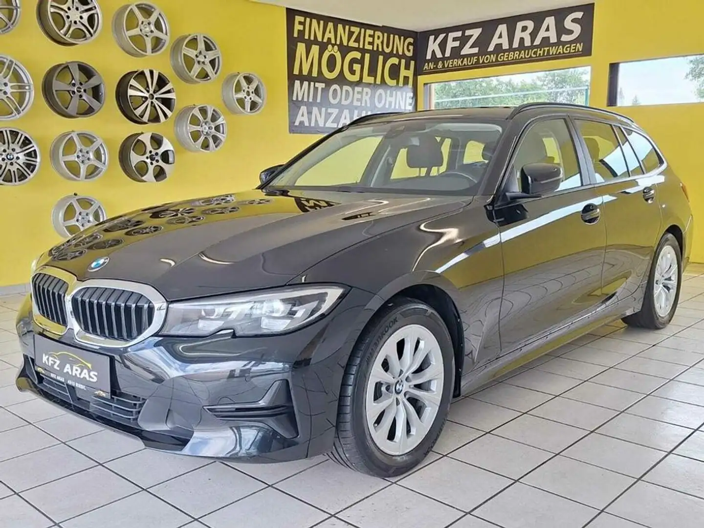 BMW 318 d Advantage PICKERL 03.2027, LED, PDC, NAVI Negro - 1