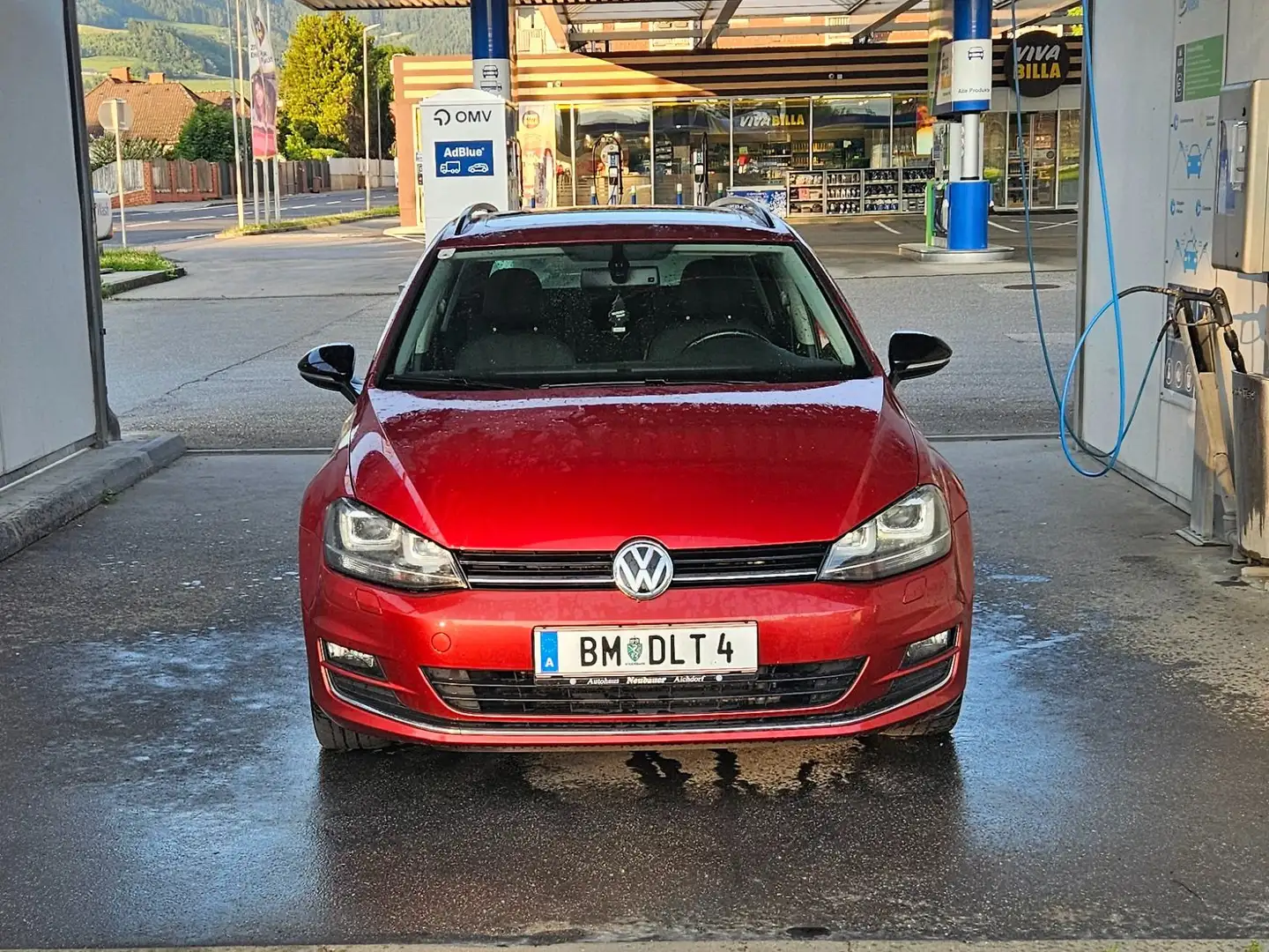 Volkswagen Golf Variant Golf Variant Sky BMT 1,6 TDI 4Motion Sky Rot - 1