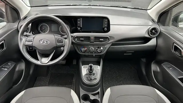Hyundai I10 view 18