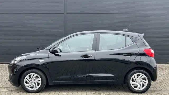 Hyundai I10 view 3