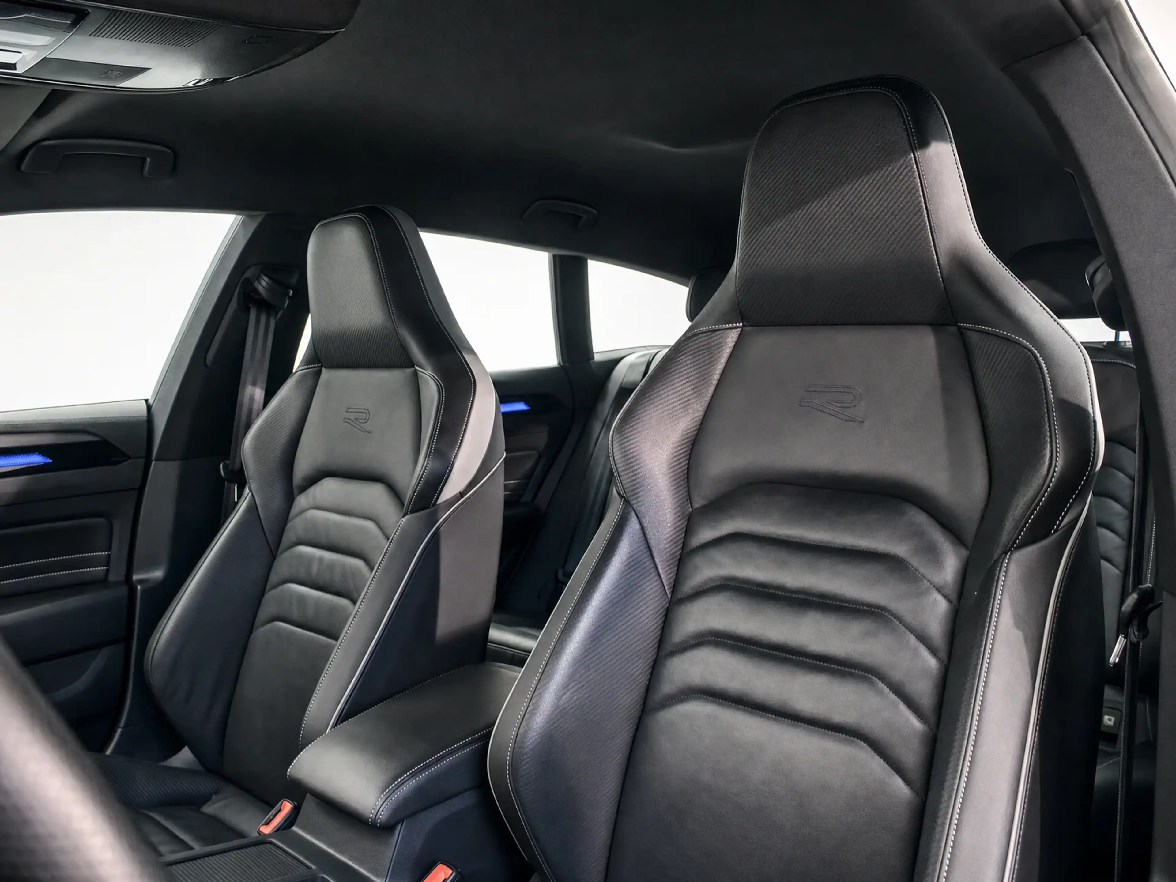 Volkswagen Arteon 1.4 Shooting Brake R-Line Hybrid CAMERA, ZETELVERW — photo 12