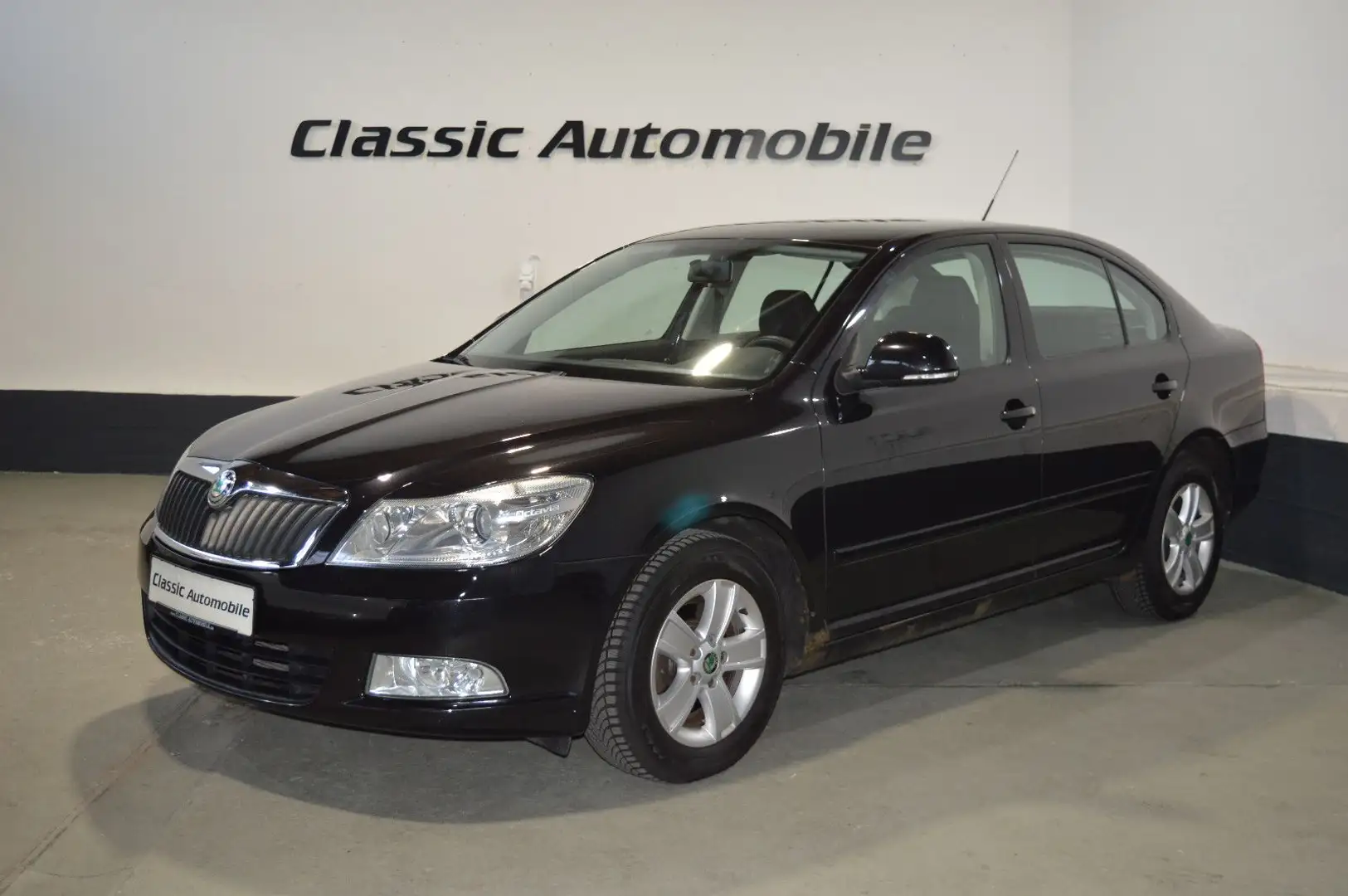 Skoda Octavia Lim. Ambiente 1.4 TSI *Einparkhilfe* Schwarz - 1