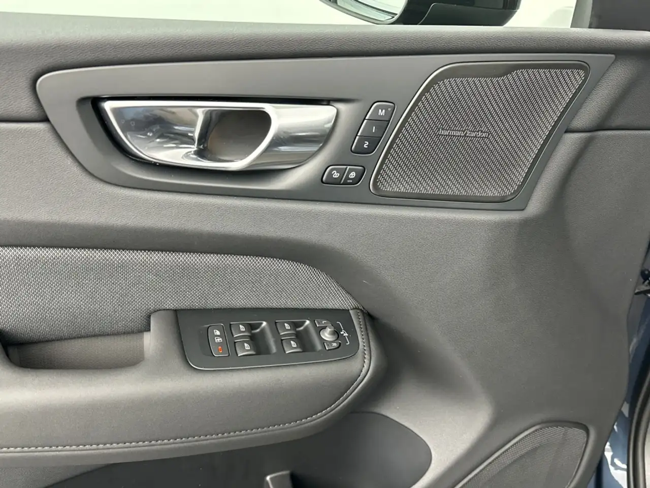 Volvo XC60 2026 — фото 14