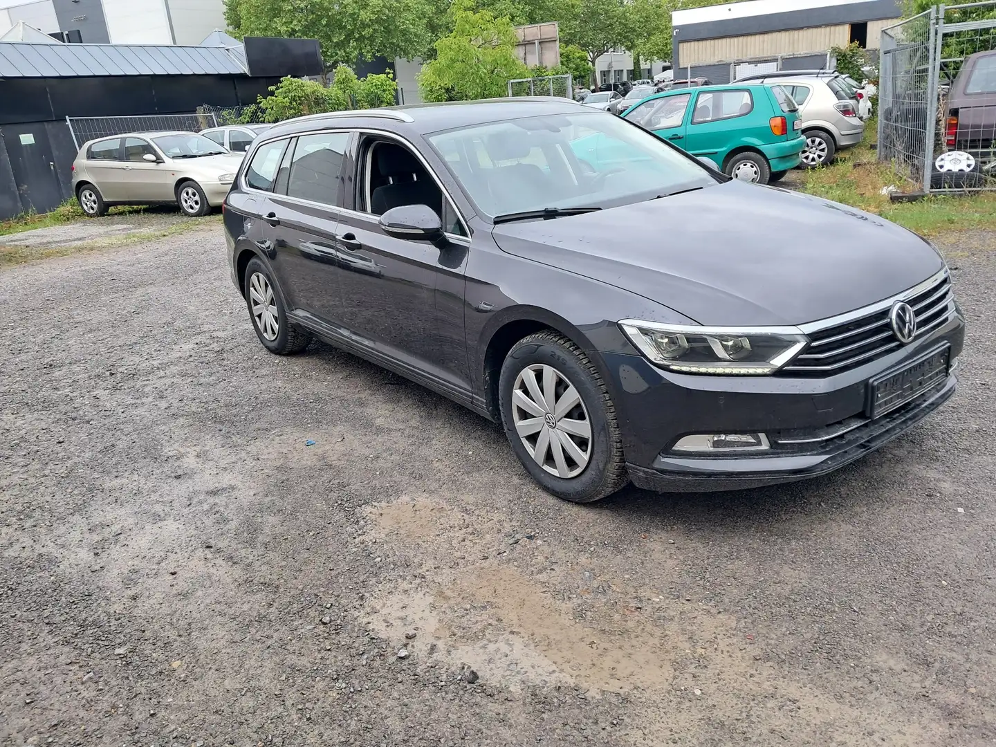 Volkswagen Passat Variant 2.0 TDI SCR DSG Comfortline Gris - 1