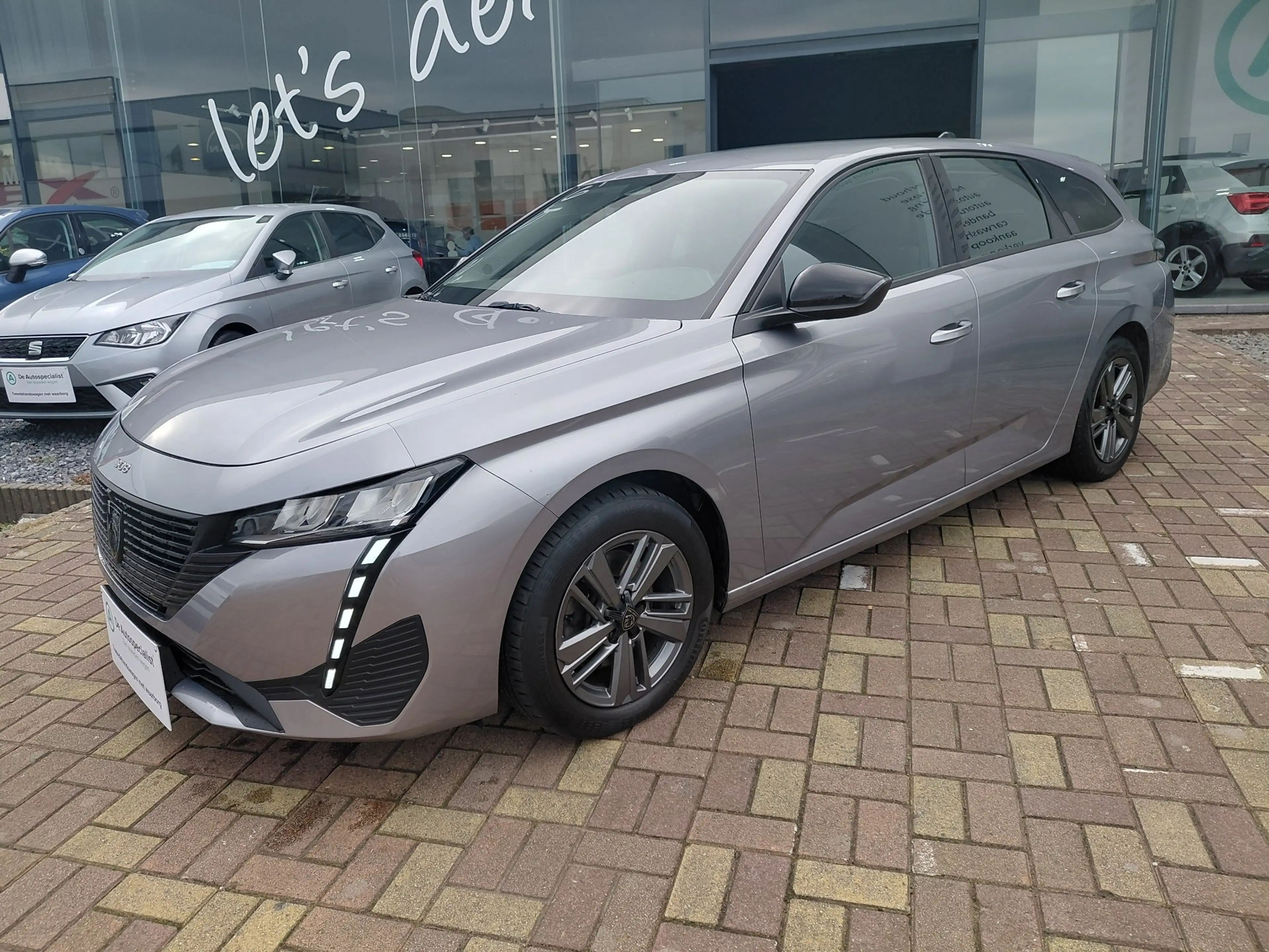 Peugeot 308 308 SW 1.5 BlueHDi Allure Pack S — photo 3