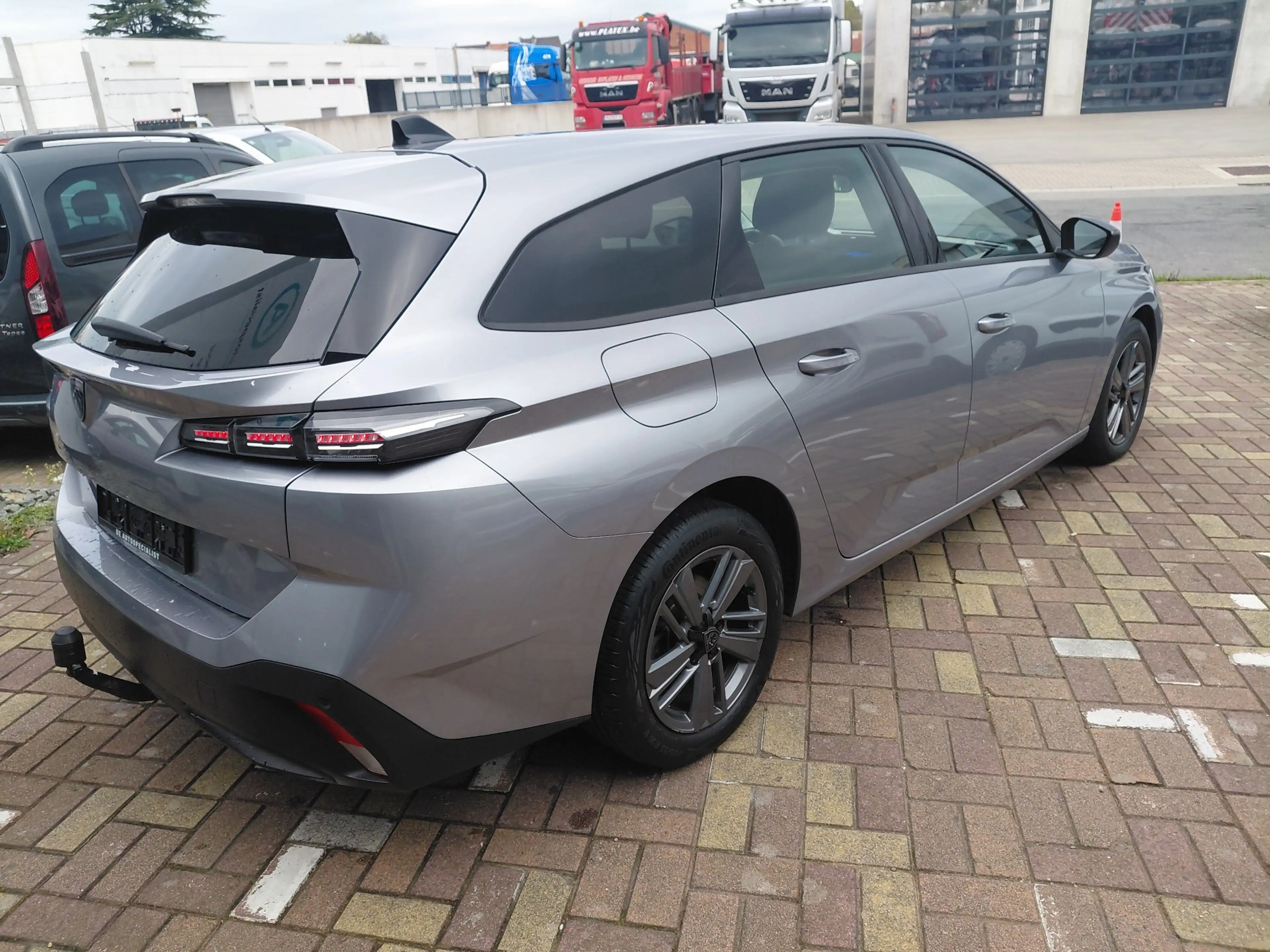 Peugeot 308 308 SW 1.5 BlueHDi Allure Pack S — photo 7