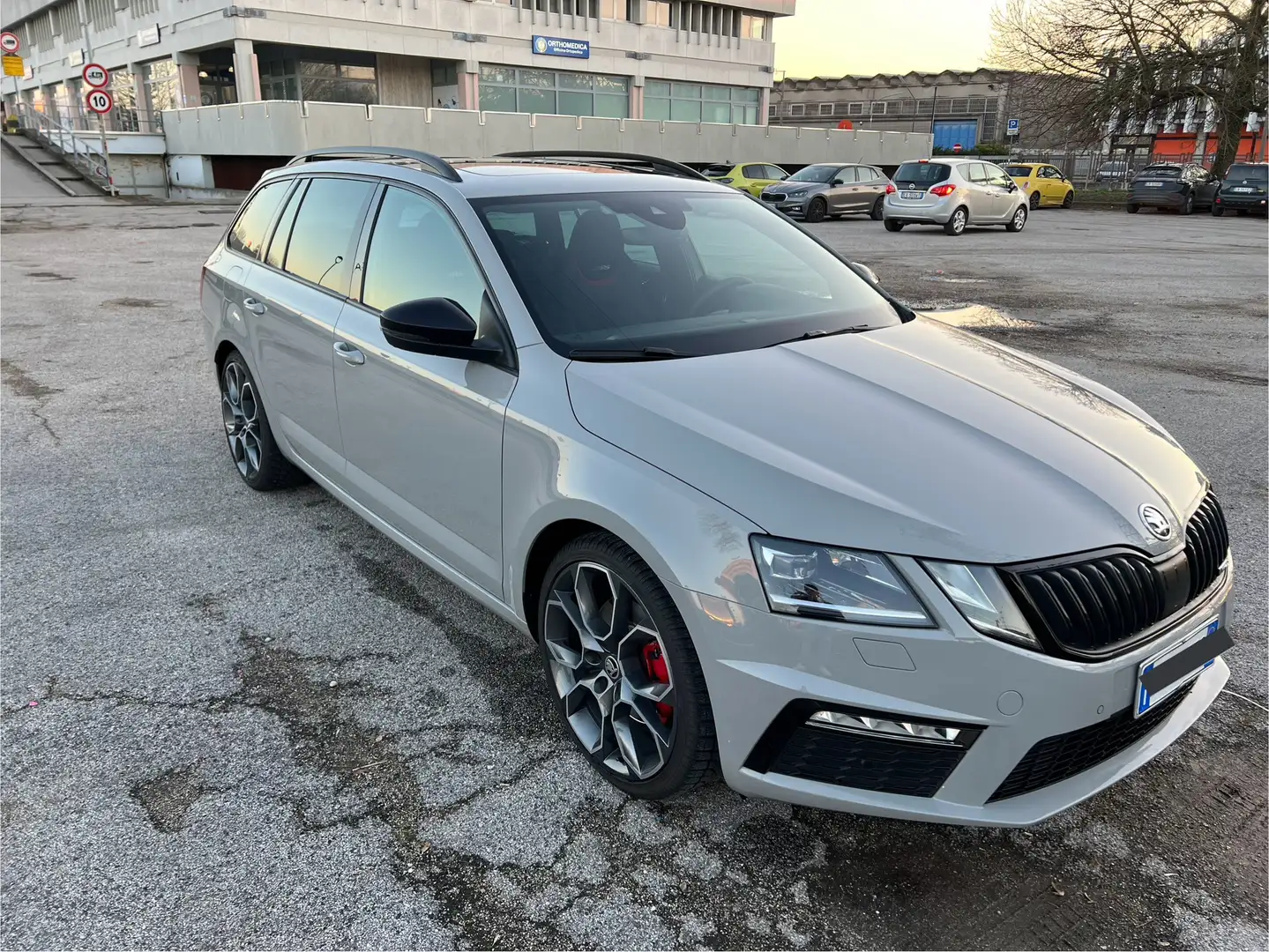 Skoda Octavia Wagon 2.0 tdi RS 4x4 184cv dsg 7m - 2