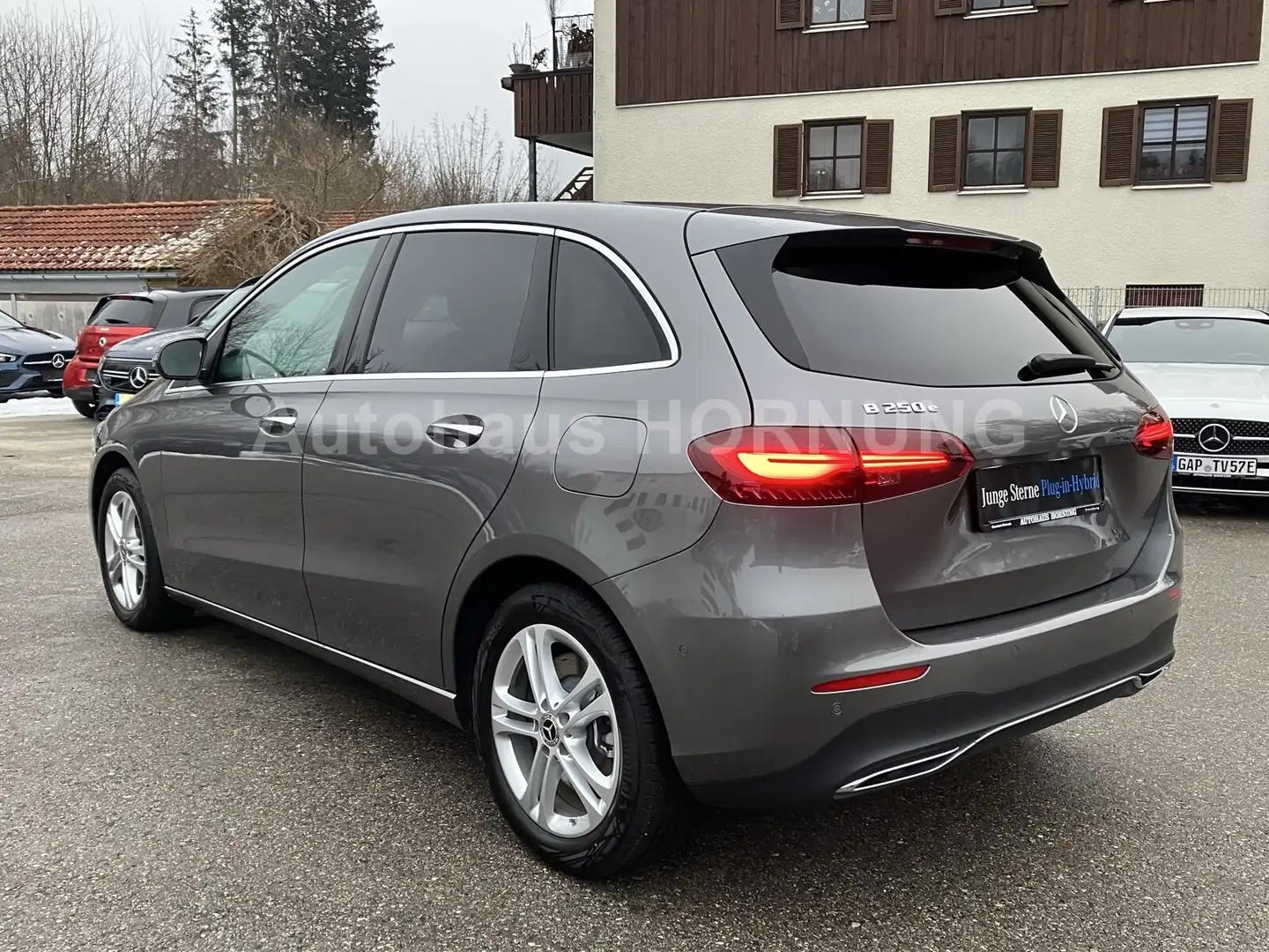 Mercedes-Benz B 250 B 250 e PROGRESSIVE ADVANCED+ 360° LED El. HECKK Gris - 2