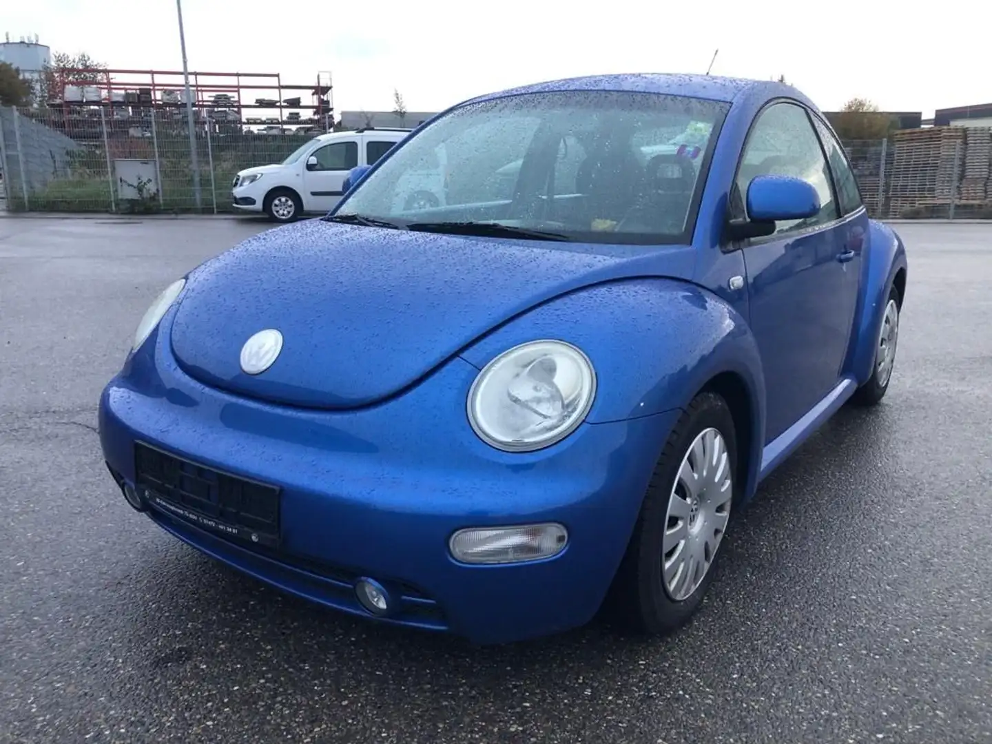 Volkswagen New Beetle Lim. 2.0 sehr gepflegt Blau - 1
