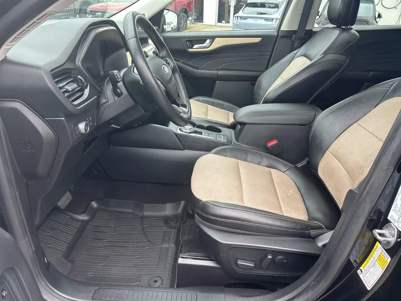 Ford Escape снимка Ford Escape