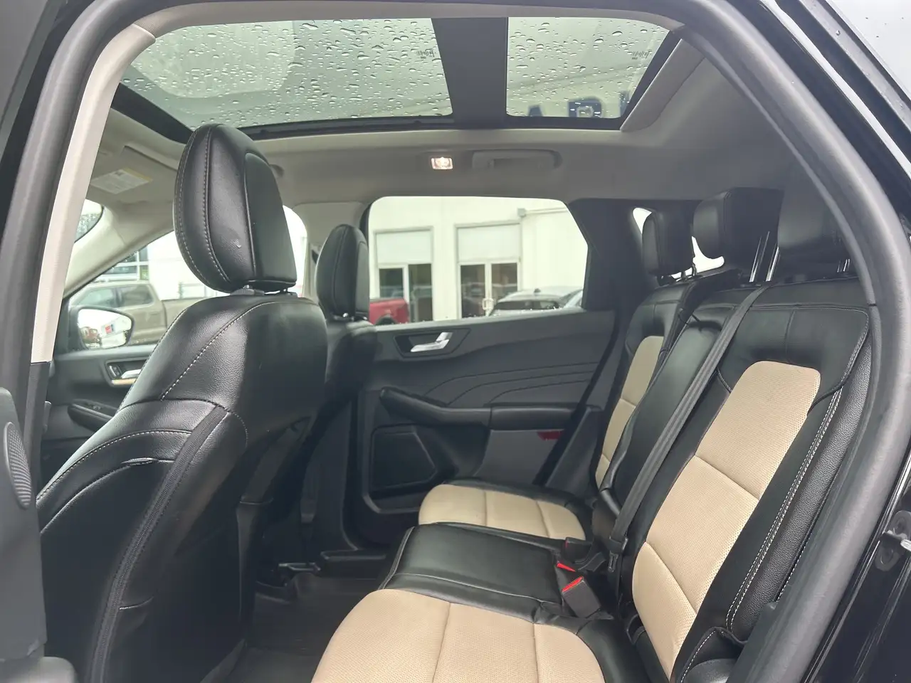 Ford Escape снимка Ford Escape
