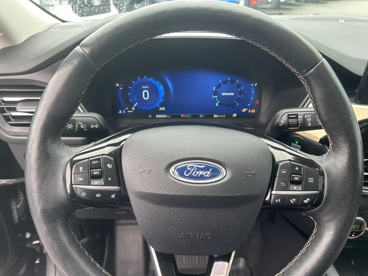 Ford Escape снимка Ford Escape