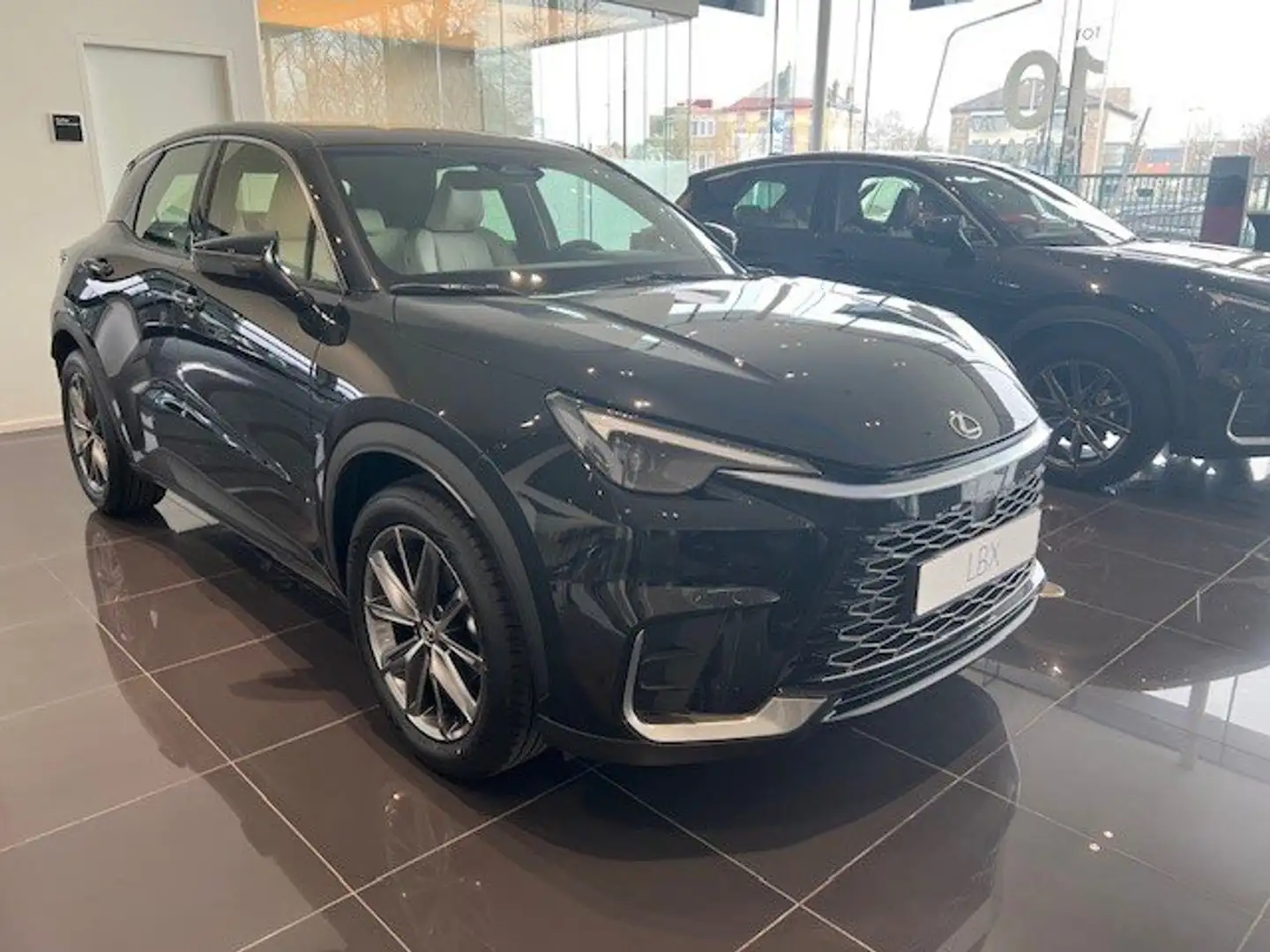 Lexus LBX 1.5i FWD Elegant Fekete - 2
