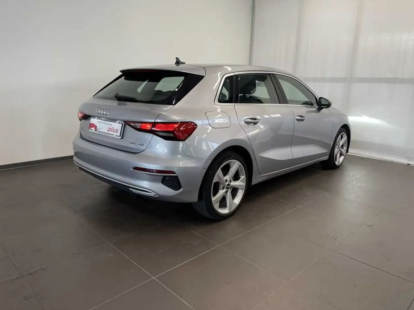 Audi A3 4ª serie SPB Sportback 35 TDI S tronic Business A Argento - 2