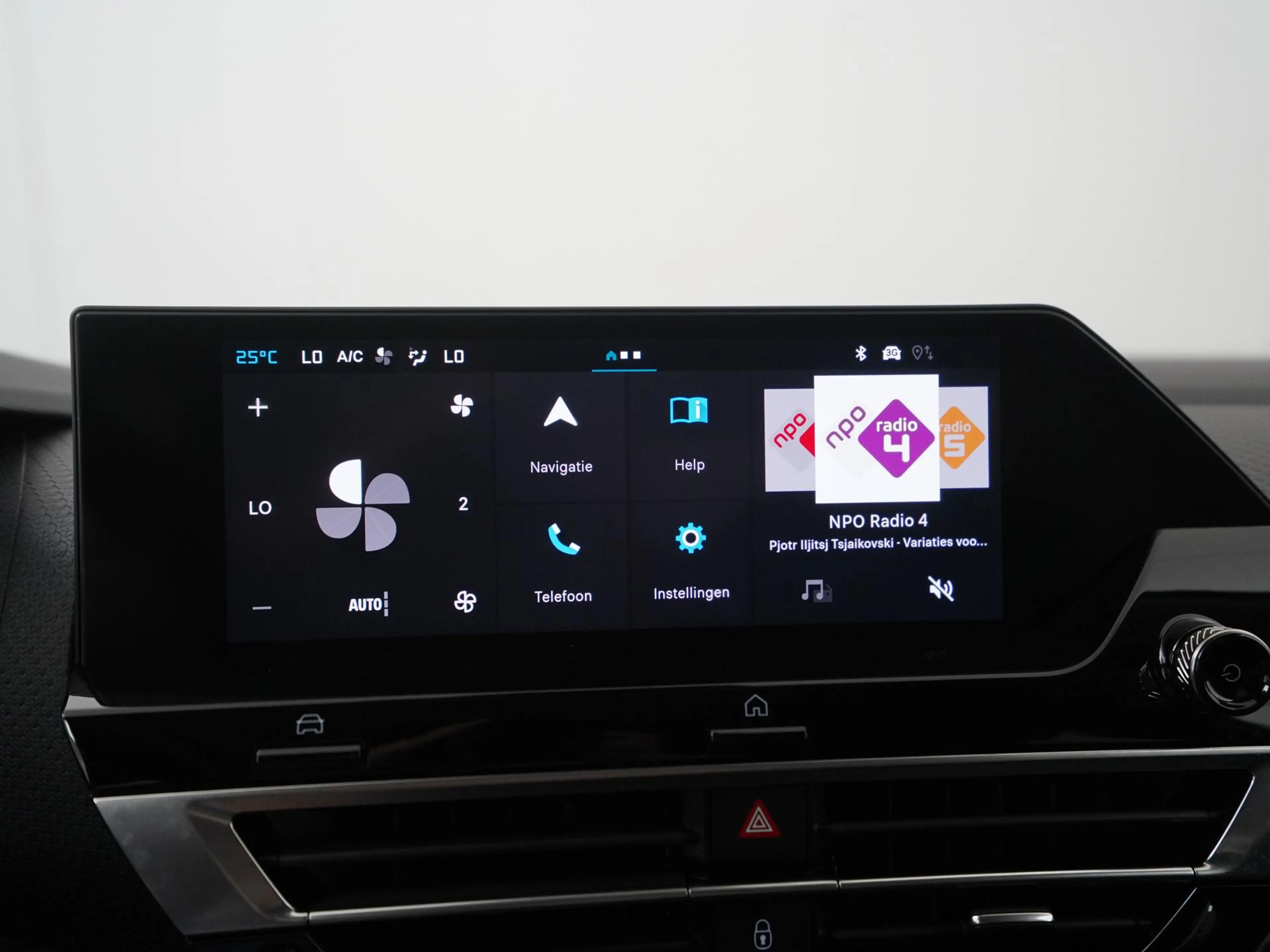 Citroen E-C4 X Ë-C4X Shine 50 kWh | SOH 100% | Head-Up | 360 Came — photo 13