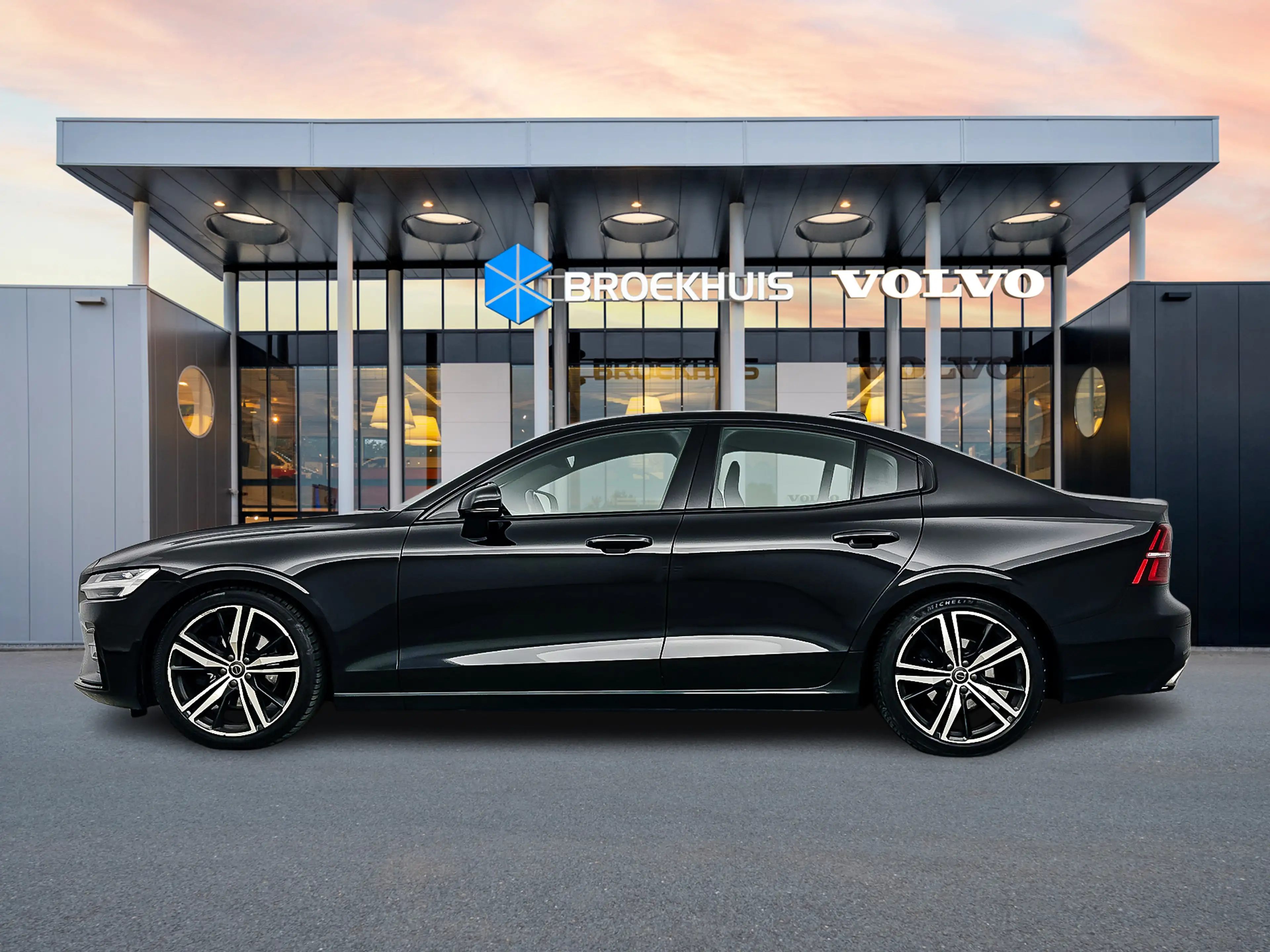 Volvo S60 T4 A/T R-Design | 19" | Stoelverwarming | Parkeerc — photo 8