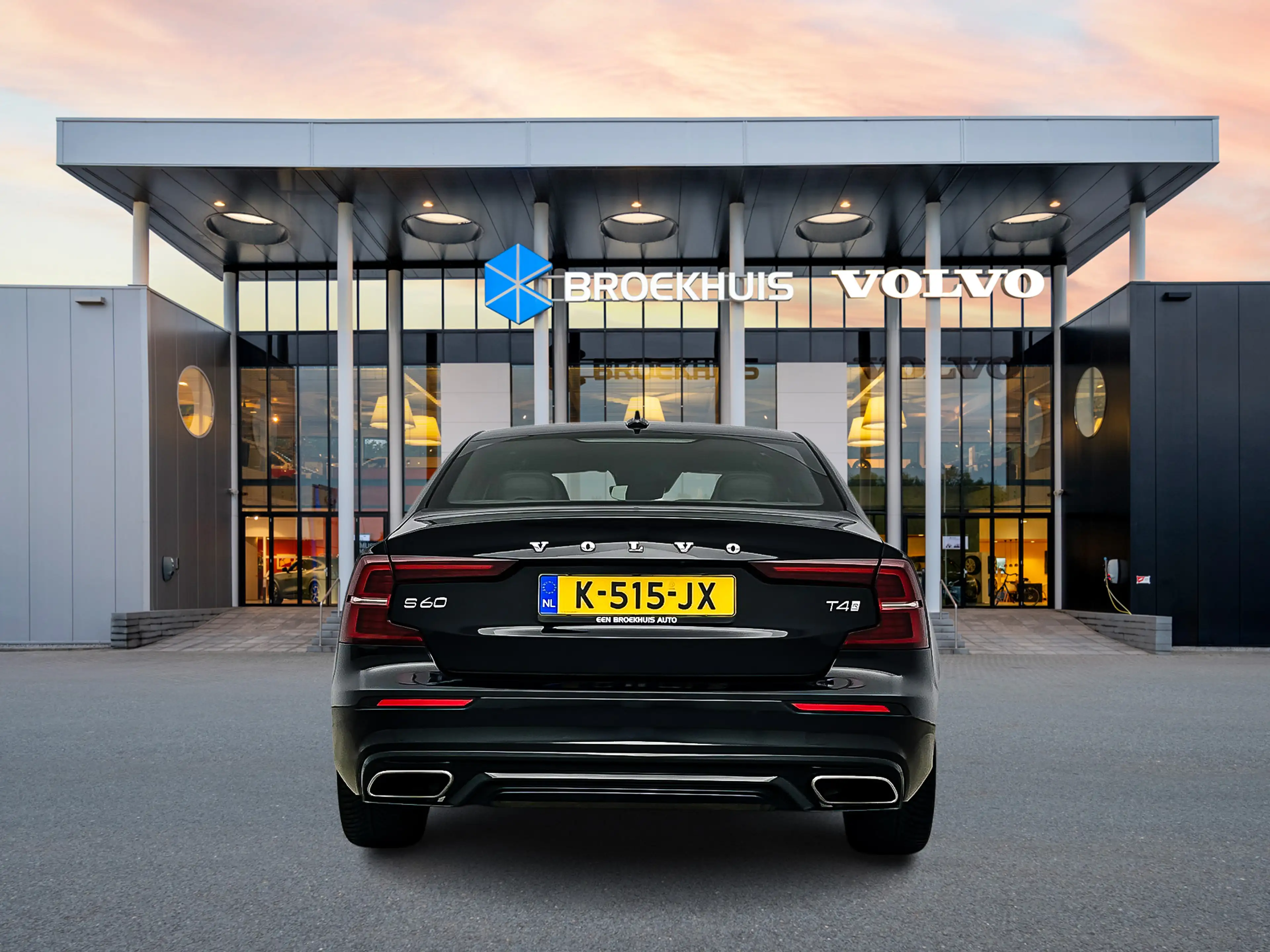 Volvo S60 T4 A/T R-Design | 19" | Stoelverwarming | Parkeerc — photo 6