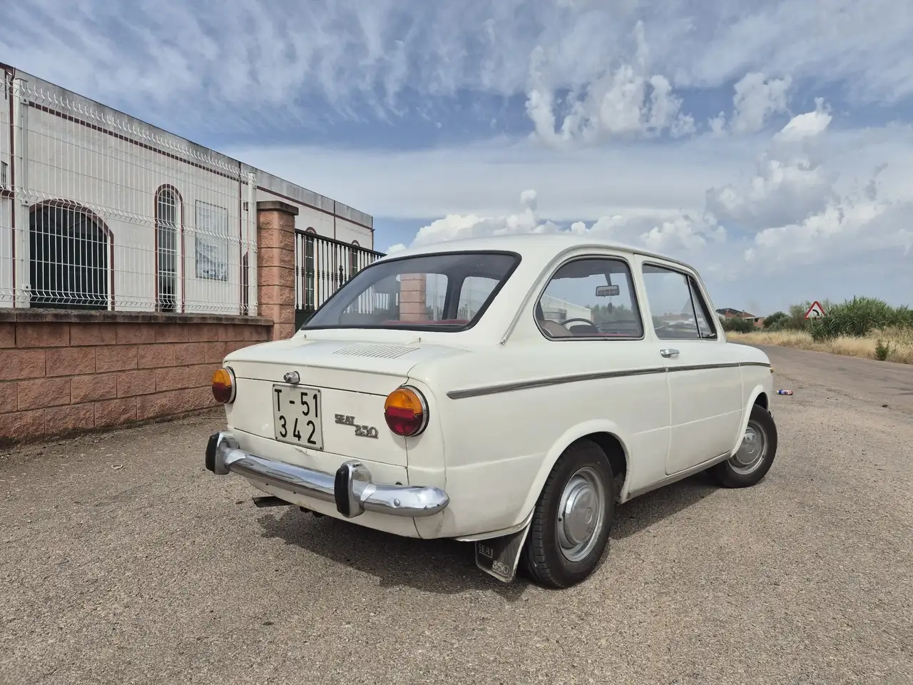 Seat 850N, foto 1