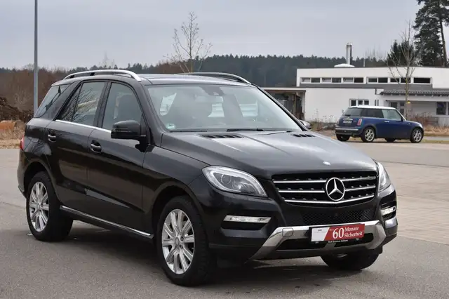 Mercedes-Benz ML 350 CDI*Leder*AHK*Pano*Kamera*Bi-Xenon